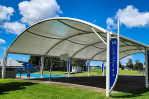 What are the performance characteristics of membrane structure carports